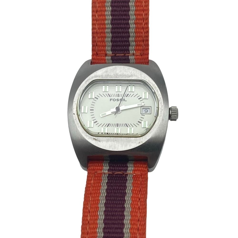 Vintage Fossil Women's Watch 27mm - New Battery - Adjustable - WR 50m JR-8357